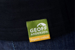  Tri�ko Geoff Anderson Organic Tee pollution �ierne