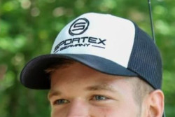  �iltovka SPORTEX Snap Back �ierna s logom