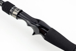  Karb�nov� baitcast sedlo navijaka Fuji SPORTEX Magnific Finesse RS-2 M