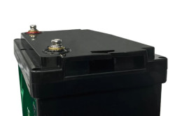 Trak�n� bat�ria detail pripojenia pre svorky pre stabiln� prenos energie
